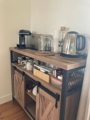 Cuisine ou kitchenette dans l'établissement L'escale Donvillaise