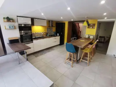 Cuisine ou kitchenette dans l'établissement Vespa Casa