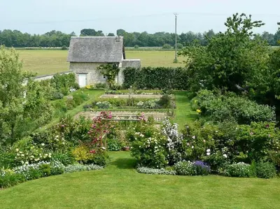 Jardin de l'établissement Villa Roulage Ferme 18ème Jardin Parking Normandie Plage