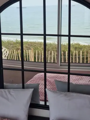 Balcon ou terrasse dans l'établissement La Bayeuzen - La Mer