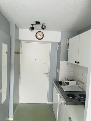 Cuisine ou kitchenette dans l'établissement Clos Guerin Saint Pierre