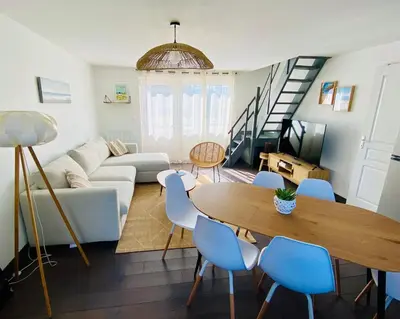 Coin salon dans l'établissement Maison bord de mer avec terrasse - Riva Bella