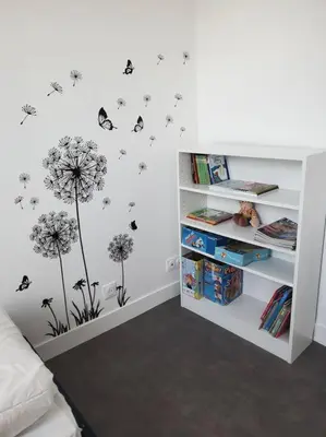 Bibliothèque dans la maison de vacances