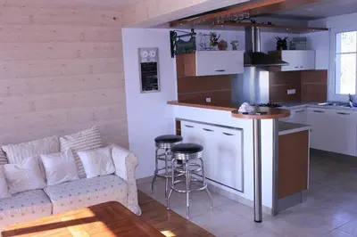 Cuisine ou kitchenette dans l'établissement les pieds dans l'eau
