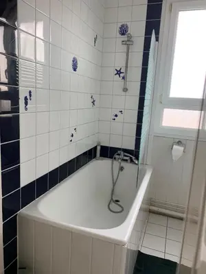 Salle de bains dans l'établissement Cocon près de la gare de Caen et proche des plages