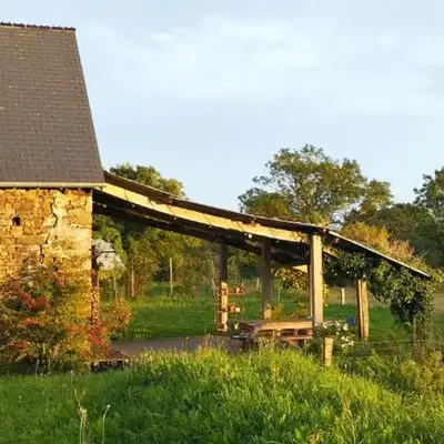 maison de campagne au bord de la mer