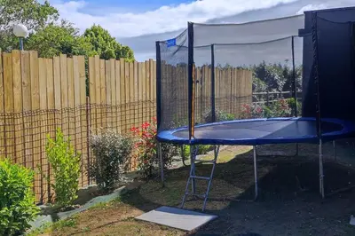 Tennis de table au sein de l'établissement Maison neuve avec piscine chauffée de mai à septembre à 6 minutes de la plage ou à proximité