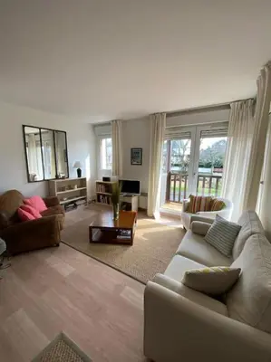 Coin salon dans l'établissement Charmant appartement en bord de mer