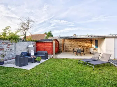 Coin salon dans l'établissement Maison de plain-pied avec jardin privé et terrasse à Cabourg - FR-1-788-40