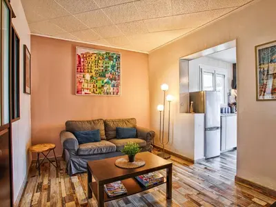 Coin salon dans l'établissement Maison de plain-pied avec jardin privé et terrasse à Cabourg - FR-1-788-40