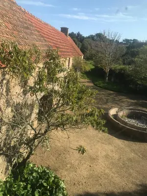 Jardin de l'établissement La route du phare