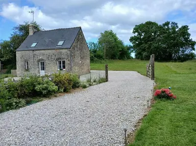 Jardin de l'établissement Gîte Les Pages