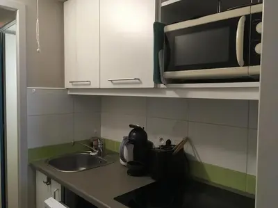 Cuisine ou kitchenette dans l'établissement les oiseaux de la Seulles