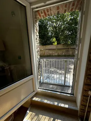 Balcon ou terrasse dans l'établissement Petite maison Normande Calme Meublé Tourisme 2 étoiles