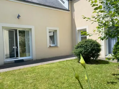 Jardin de l'établissement Terres de Nacre - Hébergement touristique & d'affaires
