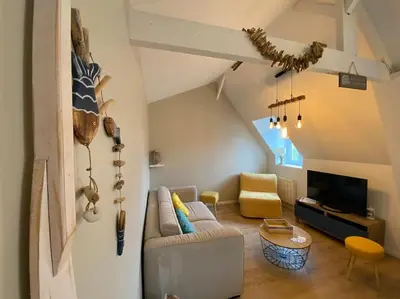Coin salon dans l'établissement Armonid au coeur de Cabourg