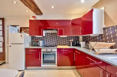 Cuisine ou kitchenette dans l'établissement Appartement quartier Vaugueux