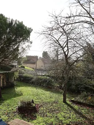 Jardin de l'établissement Dogfriendly, grand jardin clos, 4 chambres, grand salon avec cheminée