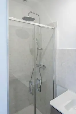 Salle de bains dans l'établissement Triplex de qualité, quartier calme