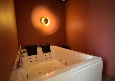 Plan de l'établissement Maisonnette relaxante, balnéo & confort, proche de la gare