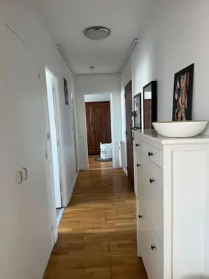 Télévision ou salle de divertissement dans l'établissement Appartement résidence calme proche centre-ville