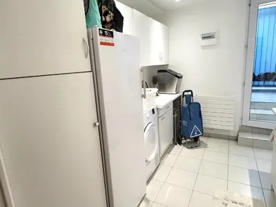 Cuisine ou kitchenette dans l'établissement Charmante villa de bord de mer