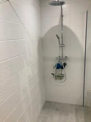 Salle de bains dans l'établissement 3 Chambres à louer chez habitant