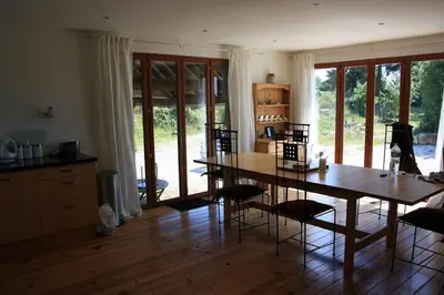 Cuisine ou kitchenette dans l'établissement L'Aide Frechu