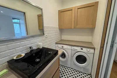 Cuisine ou kitchenette dans l'établissement Charming apartment in the center of Caen