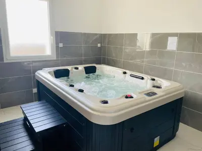 Plan de l'établissement Jacuzzi privé 500m de la mer