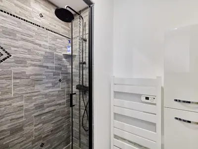Salle de bains dans l'établissement Holiday Home Lésaro by Interhome