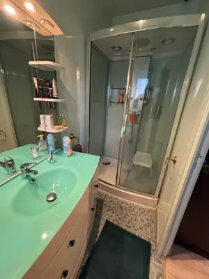 Salle de bains dans l'établissement Appartement
