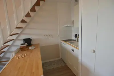 Cuisine ou kitchenette dans l'établissement Aux beaux coquillages, vue mer et sur le port