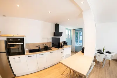 Cuisine ou kitchenette dans l'établissement Les Mouettes - Centre Ville - à 500m du Port