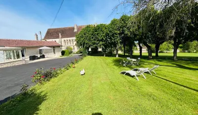 Jardin de l'établissement Gîte du Manoir de l'Abbaye