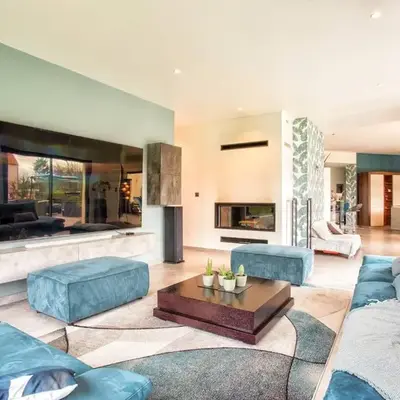 Maison élégante avec jacuzzi