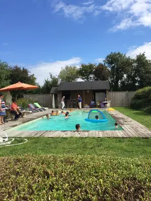 Piscine de l'établissement Studio des Perriots ou située à proximité