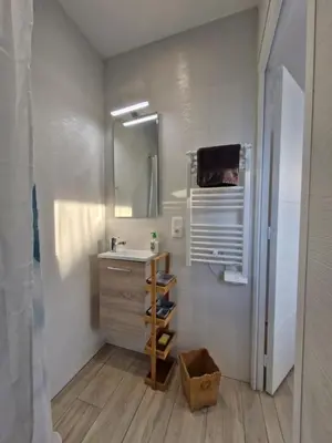 Salle de bains dans l'établissement Côté DUNES