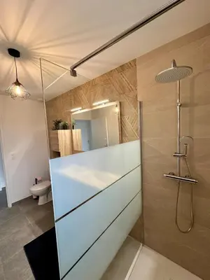 Salle de bains dans l'établissement La Villa Chill