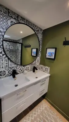Salle de bains dans l'établissement Logement proche de la mer