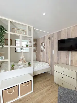 Un ou plusieurs lits dans un hébergement de l'établissement Idéal couple ! Le Nid du Bourg - Proche plage et commerces - serviettes de toilette & linge de lit compris