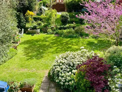 Jardin de l'établissement l'ESCALE