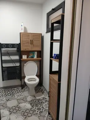 Salle de bains dans l'établissement Montgenêts