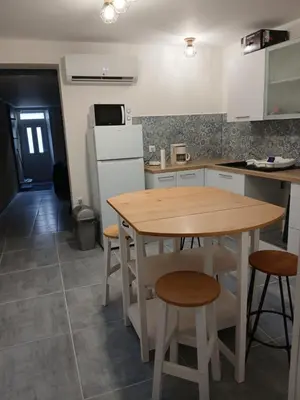 Cuisine ou kitchenette dans l'établissement Montgenêts
