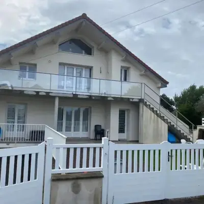 Le HOME