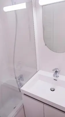 Salle de bains dans l'établissement Appartement dans quartier pittoresque