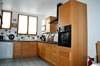 Cuisine ou kitchenette dans l'établissement Les Gîtes Champêtres OAK Cottage