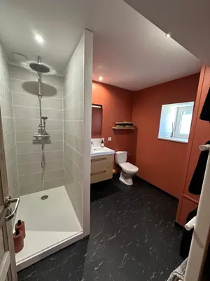 Salle de bains dans l'établissement RoomAndX-LoveRoom-Caen-Bayeux