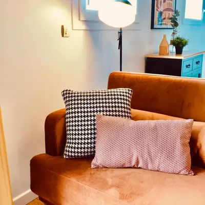 Coin salon dans l'établissement Charming apartment - private parking, balcony