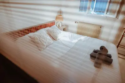 Un ou plusieurs lits dans un hébergement de l'établissement VillaNonna, jacuzzi, billards, pétanque, ping-pong, 12 couchages, terrasse plein soleil - Larès